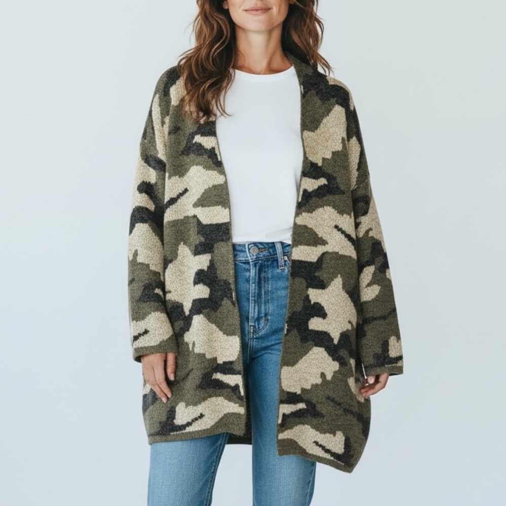 97. NWT Dreamers by Debut Camouflage Open Front Cardigan